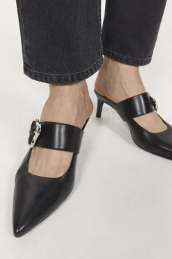Aurora Coral Pumps