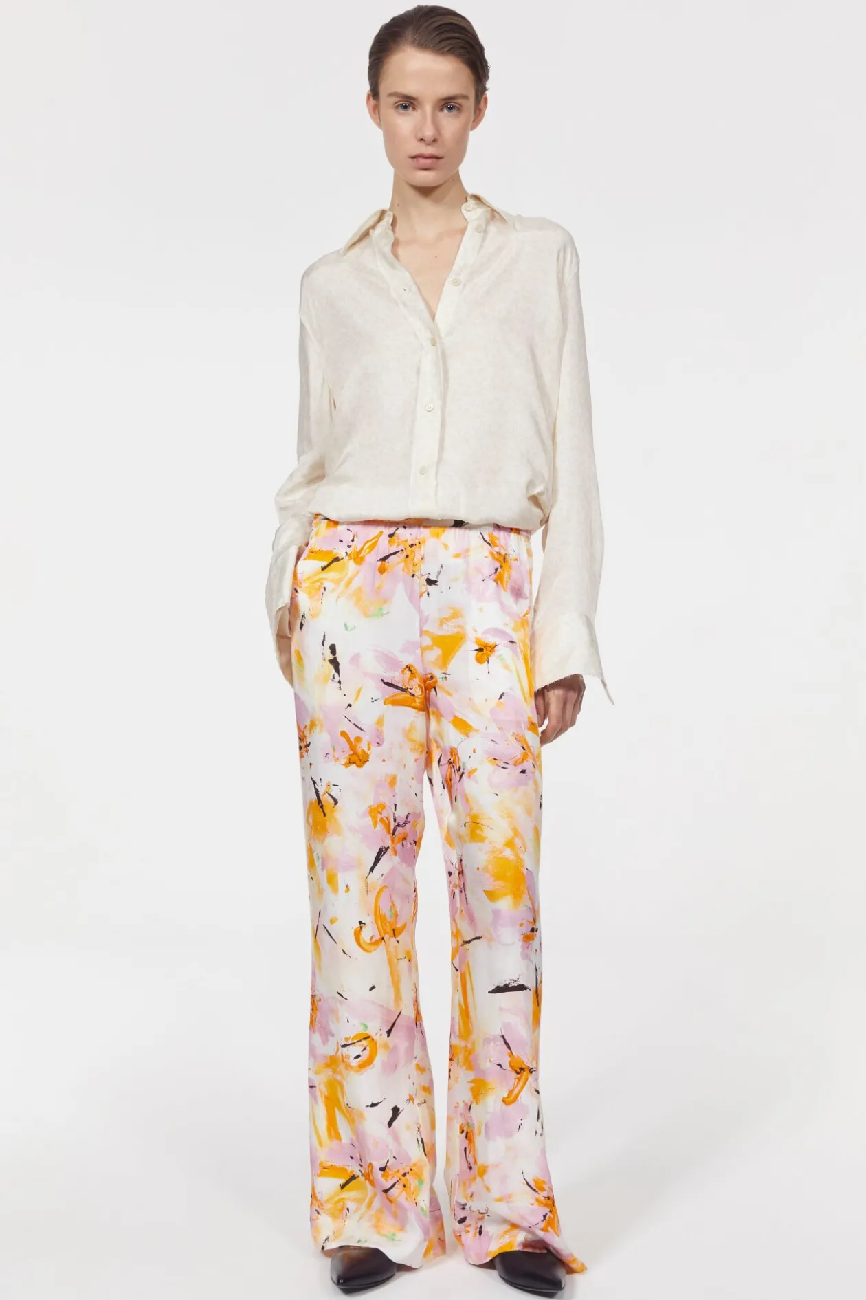 Livia Floral Pants