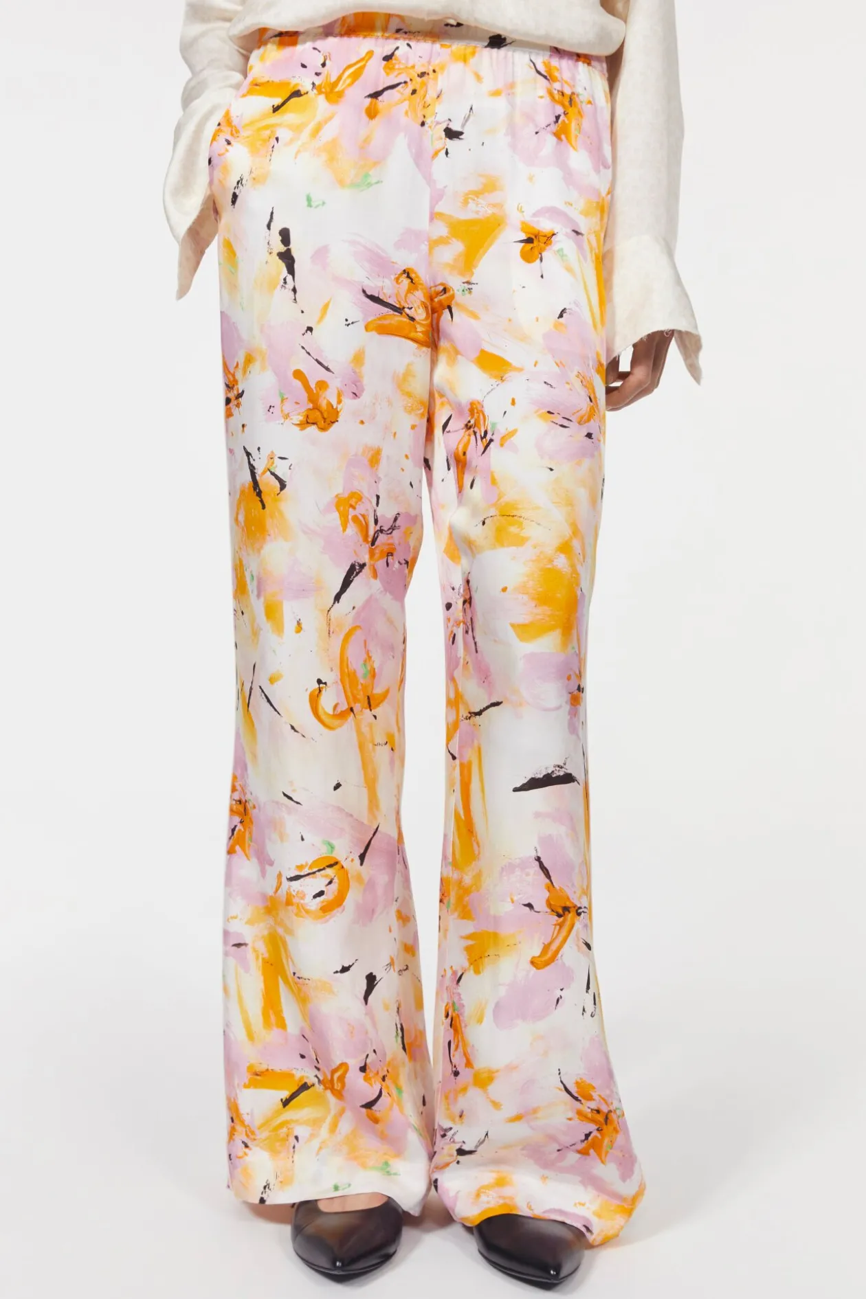 Livia Floral Pants